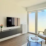 Neu Renovierte Mit Kueche, Klima & Waschtrockner - Nahe Zentrum 아파트 보홀트