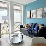 Neu Renovierte Mit Kueche, Klima & Waschtrockner - Nahe Zentrum 아파트 보홀트