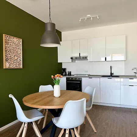 Neu Renovierte Mit Kueche, Klima & Waschtrockner - Nahe Zentrum