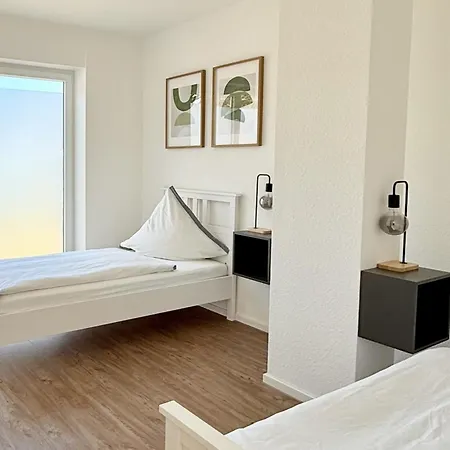Neu Renovierte Mit Kueche, Klima & Waschtrockner - Nahe Zentrum *